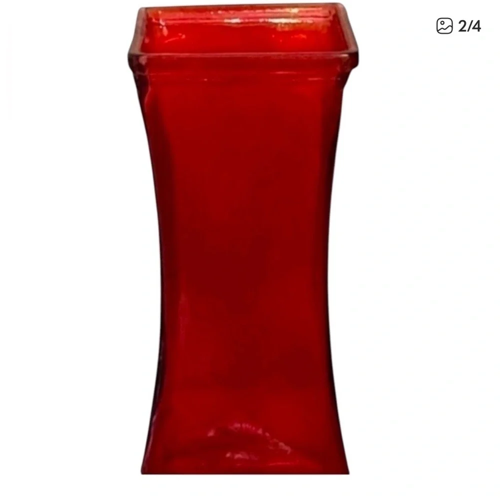 Elegant Red Glass Vase Set (2)